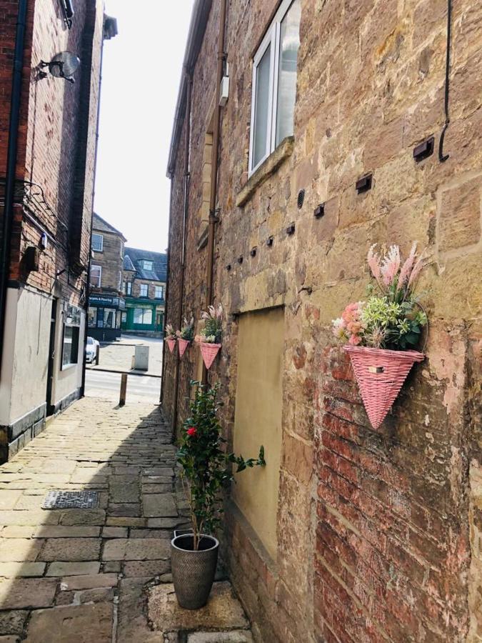 Courtyard Holiday Apartments ベルパー エクステリア 写真