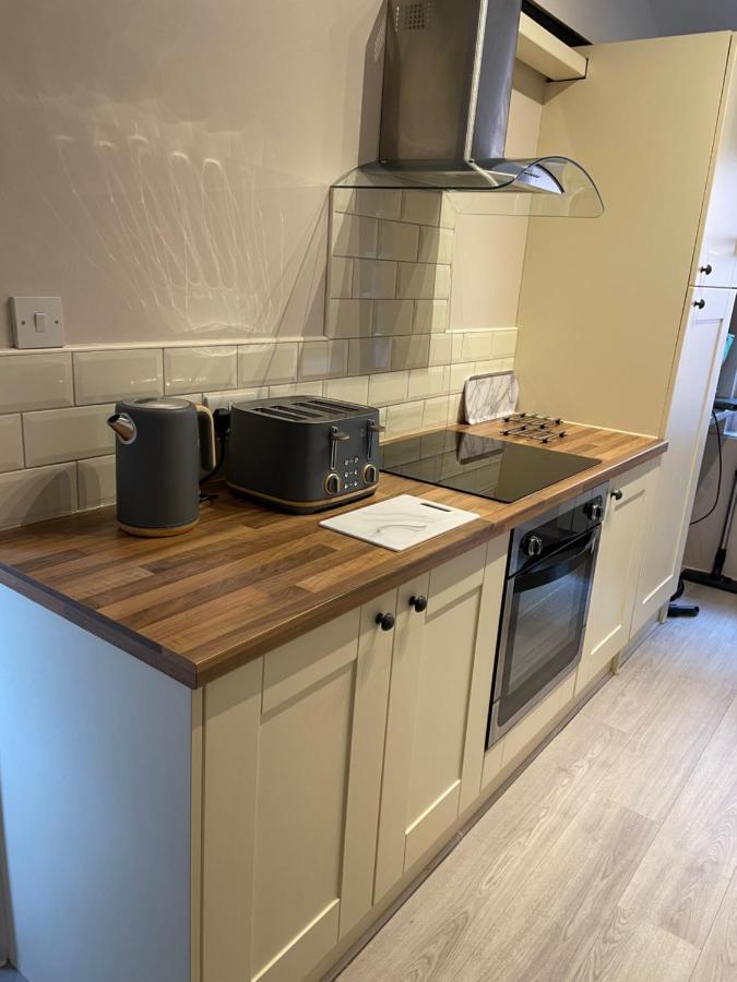 Courtyard Holiday Apartments ベルパー エクステリア 写真